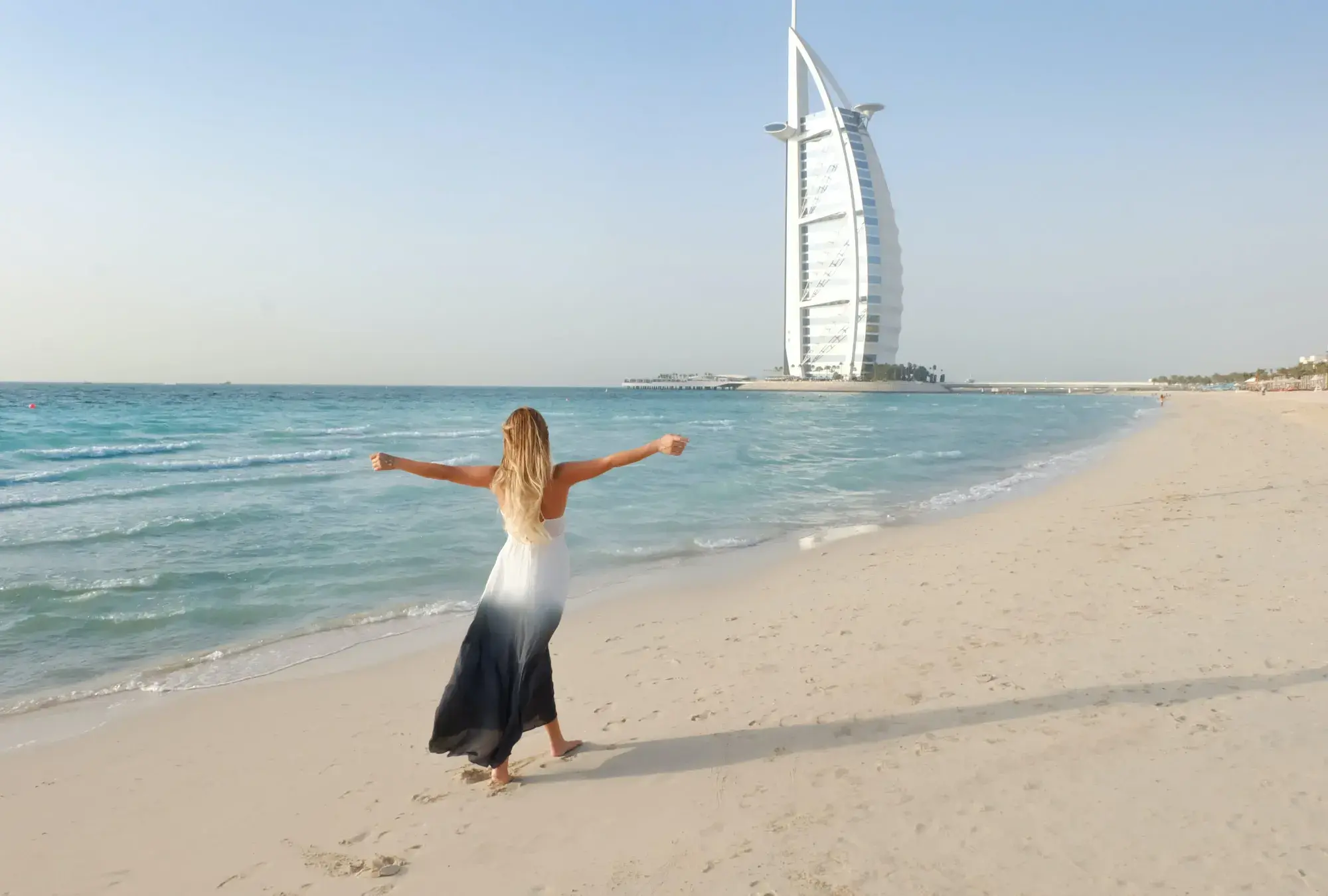 appropriate-dress-code-for-traveling-in-dubai-1700054562