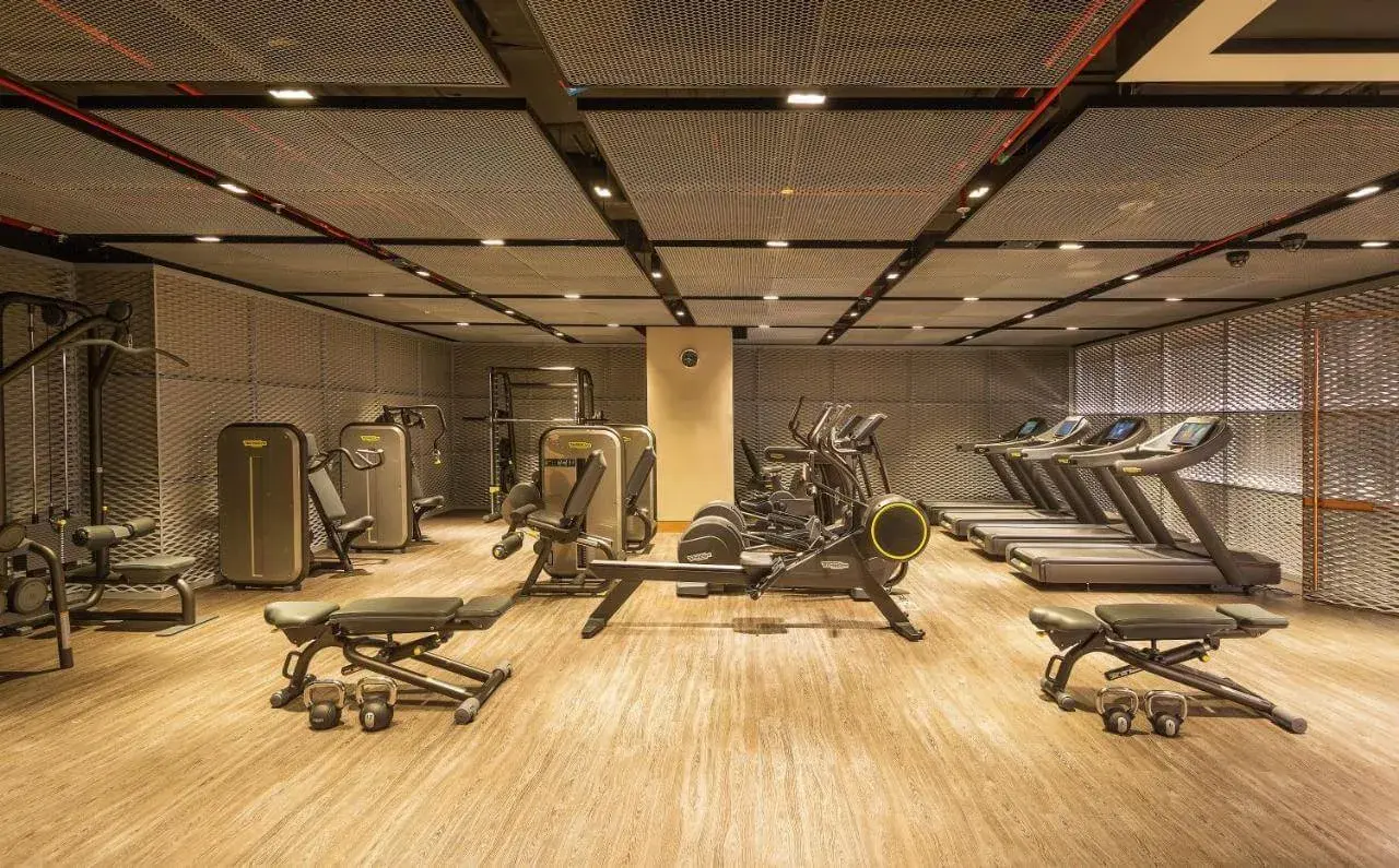 caesars-palace-bluewaters-dubai-fitness-center-1697717893