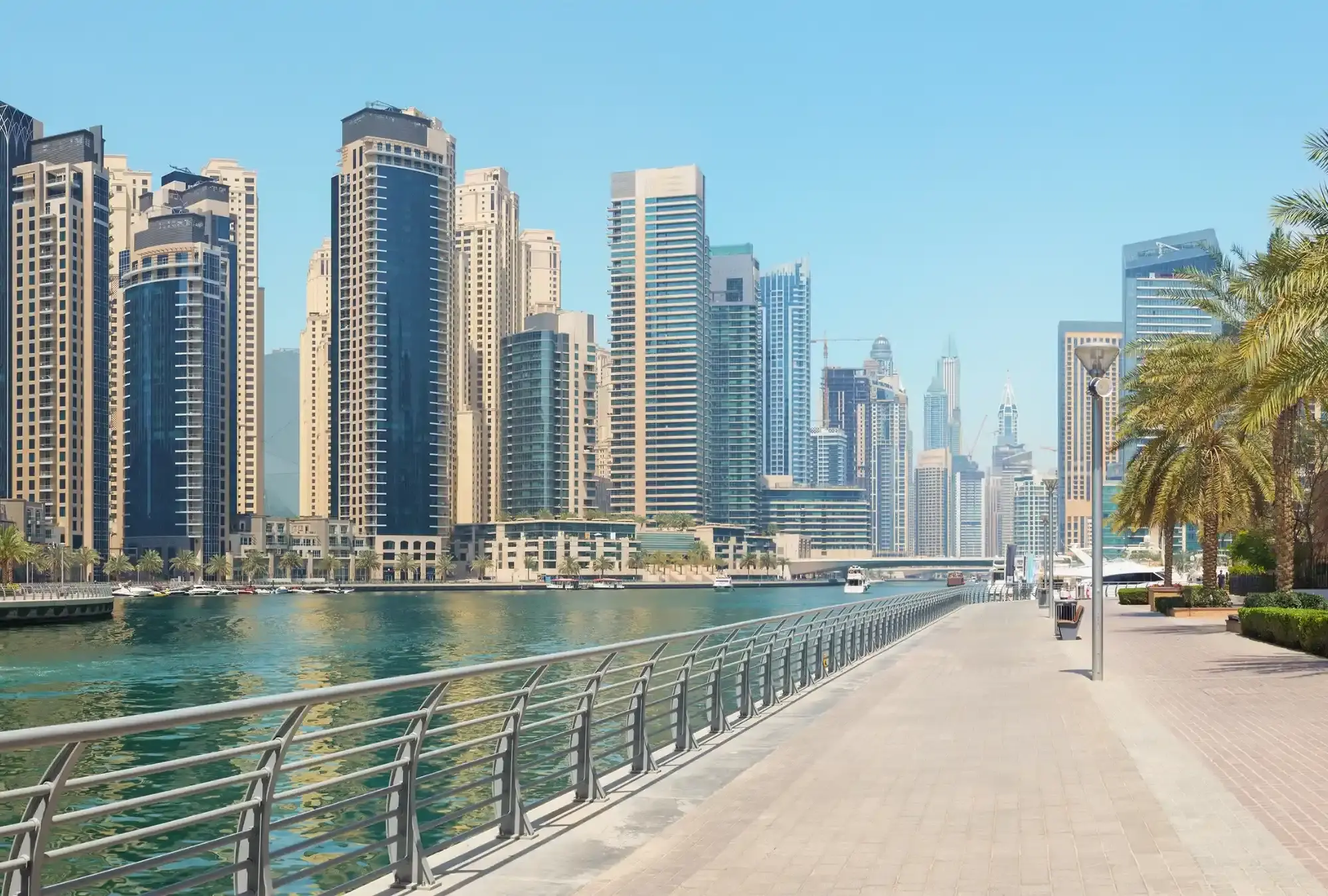 dubai-marina-walk---shopping-at-the-high-end-brands-1699961027