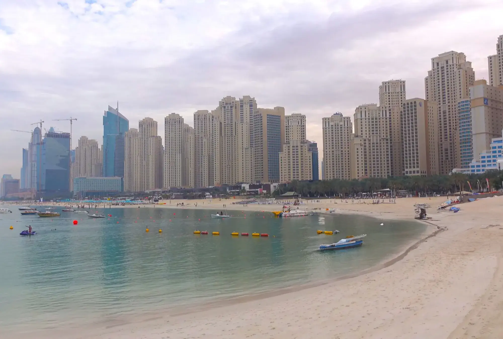 the-beach-jbr:-one-of-the-most-crowded-free-beaches-in-dubai-1706255752