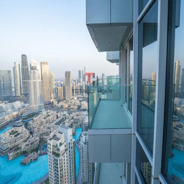 BURJ VIEW | LUXURIOUS | FURNISHED READY TO MOVE